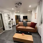 La Coloc' Docks T5 4 Bathrooms Garden Casa vacanze *