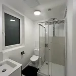 La Coloc' Docks T5 4 Bathrooms Garden